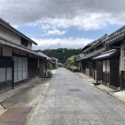 伝統的町並みと法律