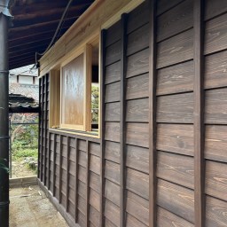 利兵衛の家　改修工事　鎧張り